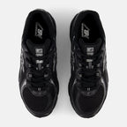 Women’s New Balance 740 Retro Trainers
