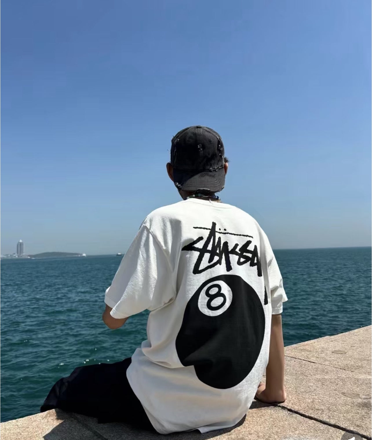 Oversized Stussy 8 Ball Graphic T-Shirt