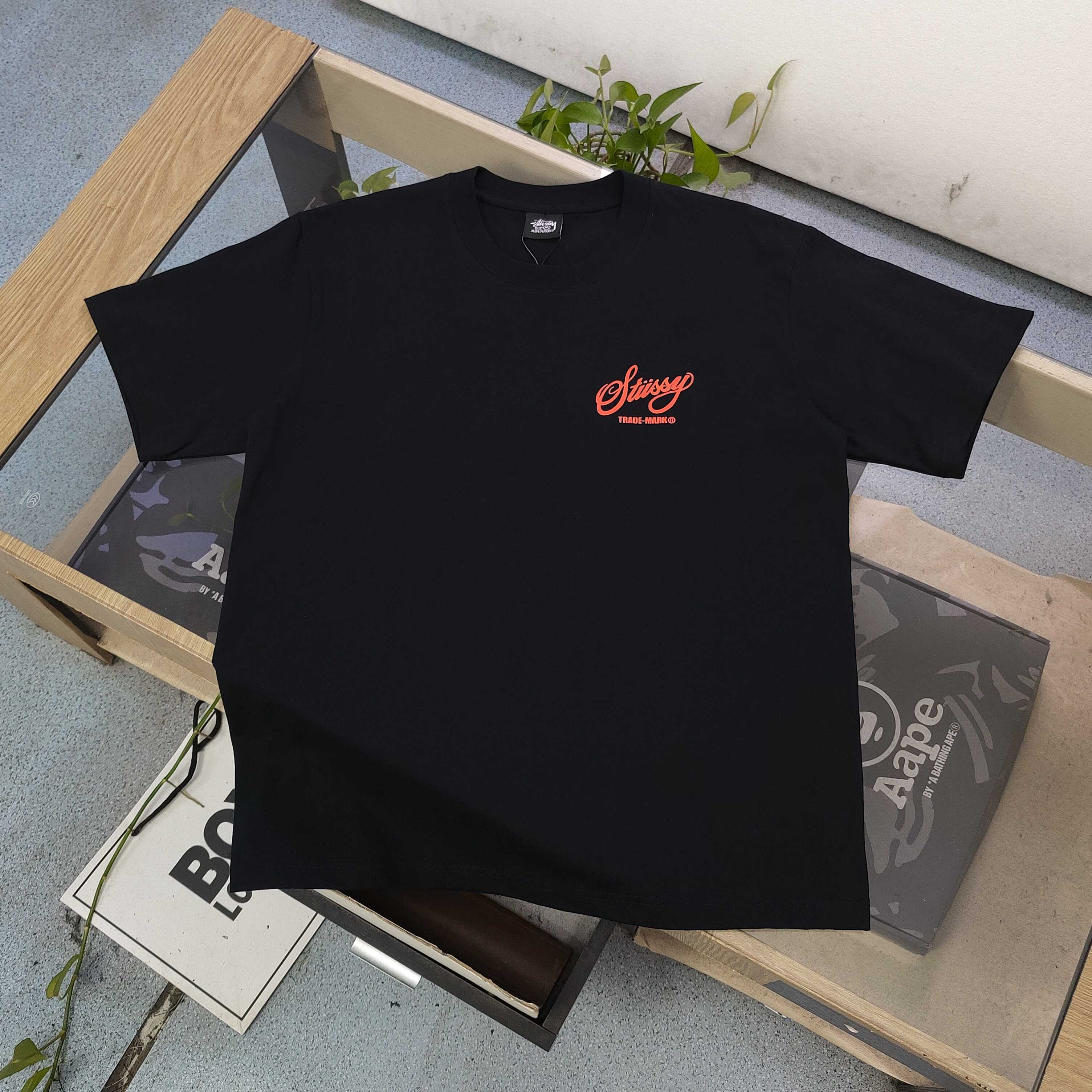 Oversized Stussy Bottle Cap Graphic T-Shirt