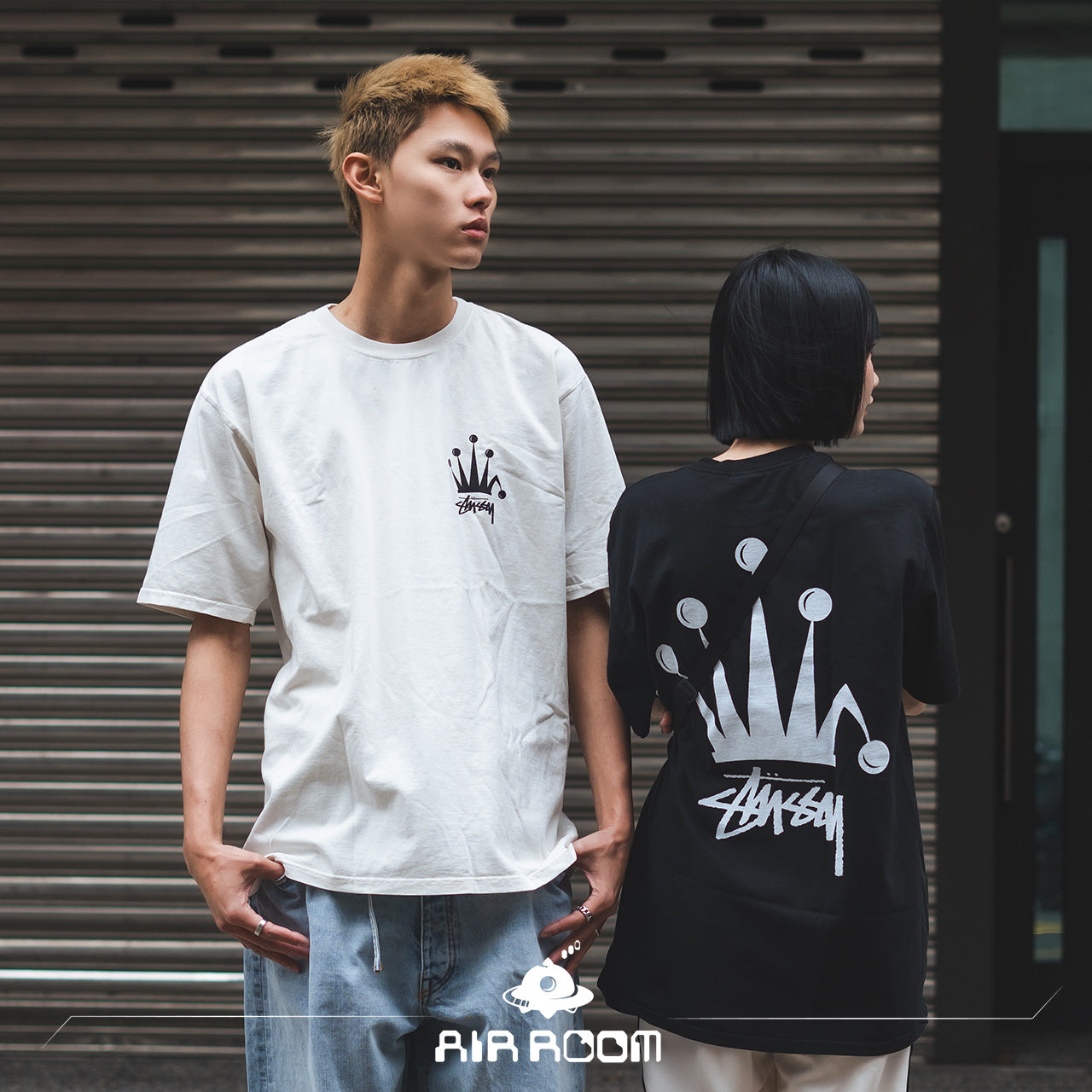 Streetwear Stussy Signature Crown Graphic T-Shirt